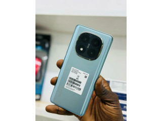*REDMI NOTE 14 PRO. 5G. 512GB/12GB RAM ETA 10/10 JAMAIS UTILISÉ JUSTE DÉCELÉ AVEC TOUS LES ACCESSOIRES 0 COMPTEUR BON PRIX.