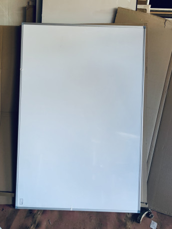 des-tableaux-blancs-a-marqueur-decole-disponible-big-3