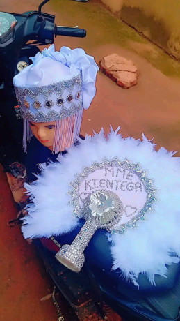 eventail-et-chapeau-pour-mariage-big-3