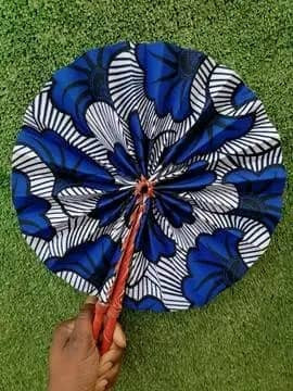 eventail-et-chapeau-pour-mariage-big-4