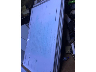 Des tableaux blancs à marqueur disponibles bon prix