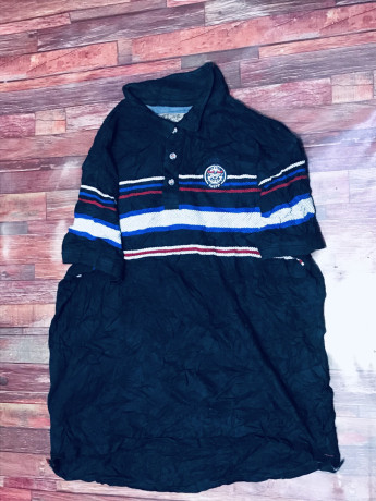 instant-une-nouvelle-deballage-de-t-shirt-polo-a-la-boutique-nous-sommes-situes-a-la-patte-doie-derriere-lyza-market-big-2