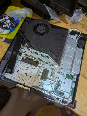 reparation-de-console-et-ordinateur-chez-viraltechmarket-big-4