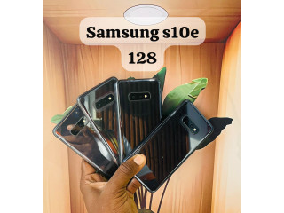 Samsung Galaxy S10E américain