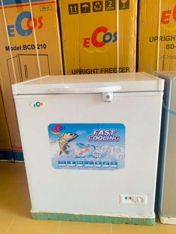 refrigerateur-solaire-big-0