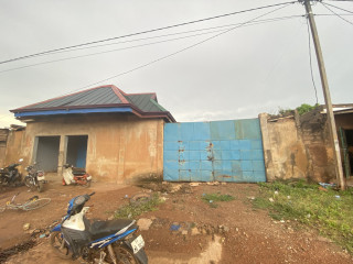 À VENDRE  Parcelle de 315 m² à Cissin