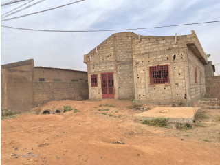 Villa F4 à vendre  Barogo (achevée à 60%)