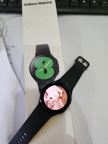 galaxy-watch-4-etat-1010-avec-de-multiples-fonctionnalites-big-2
