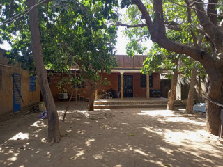 UNE VILLA DE TYPE F6 AVEC DÉPENDANCE BÂTIE SUR UNE PARCELLE DE 525 M² EN VENTE À GOUNGHIN  SUR PERFECTOR IMMOBILIER