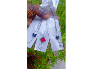 Des jolies colliers disponibles à moindre coût