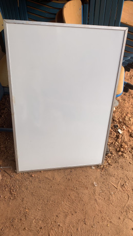 des-tableaux-blancs-magnetiques-a-marqueur-disponibles-big-3