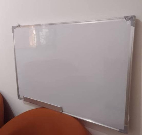 des-tableaux-blancs-a-marqueur-disponibles-big-1