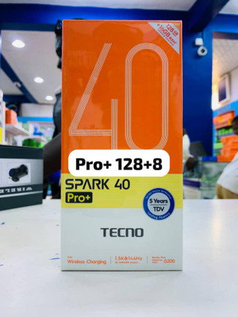 tecno-spark-40-pro-big-0