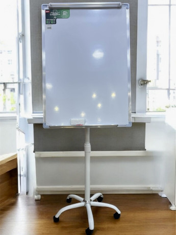 des-tableaux-blancs-magnetiques-roulant-et-pivotant-disponibles-big-0