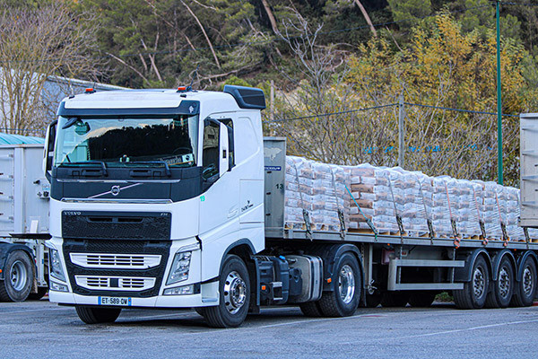 besoin-de-camions-pour-location-big-0