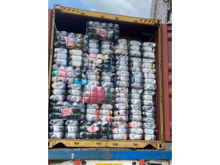 Ballots de pantalon, de chemises, de robes, de t-shirt et de soutien gorge