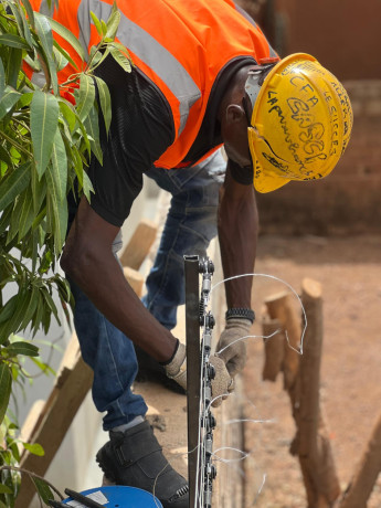 technicien-professionnel-et-commercants-big-2