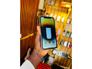 Vente de téléphone & d'ordinateur portable & matériels sportifs