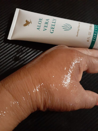 aloe-vera-gely-gel-apaisant-beaute-multi-usage-big-1