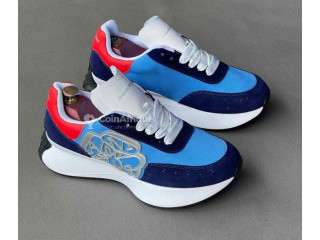Vente de chaussures prêt à porter