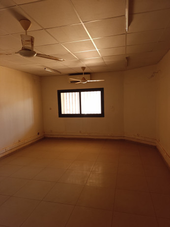 bureau-cinq-pieces-a-ouaga-2000-big-1