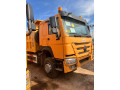 vente-de-camions-bennes-sinotruk-de-10-roues-small-2