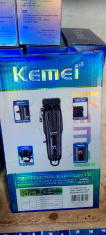 des-tondeuse-a-cheveux-sans-fil-professionnelle-rechargeable-marque-kemei-km-809a-big-2