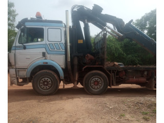 Camion grue à louer