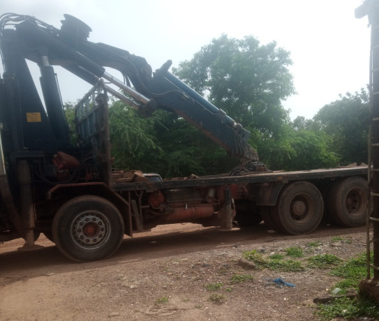 camion-grue-a-louer-big-1