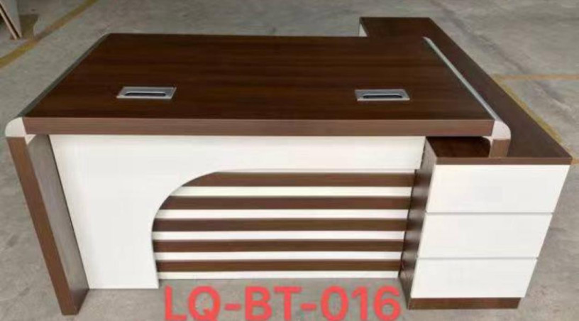 bureau-big-0