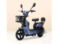 velomoteur-tres-propre-et-tres-pratique-small-1