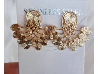 Boucles d'oreilles et colliers