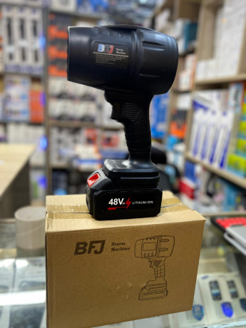 souffleur-chargeable-pour-maintenancier-big-0