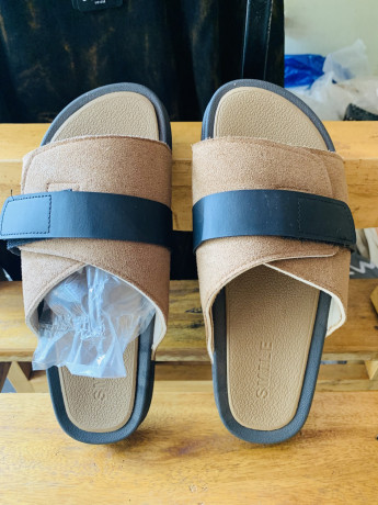 chaussures-claquettes-big-1