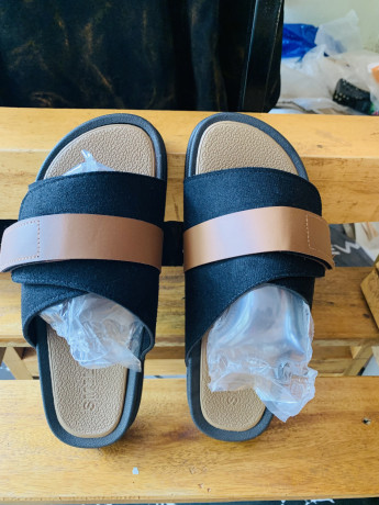 chaussures-claquettes-big-0
