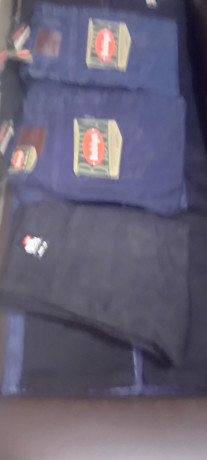 vente-de-jeans-neufs-pret-a-porter-big-1