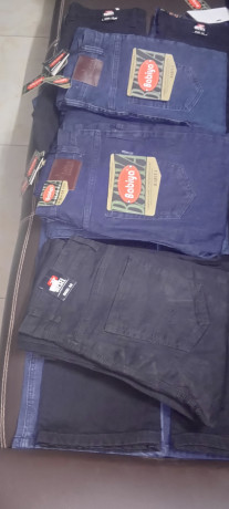 vente-de-jeans-neufs-pret-a-porter-big-0