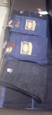 vente-de-jeans-neufs-pret-a-porter-big-3