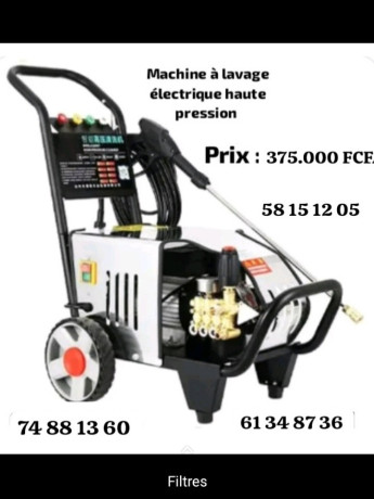 des-machines-a-laver-disponibles-big-2