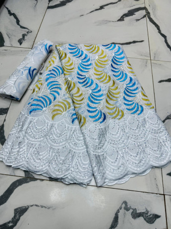 dentelle-brode-big-3