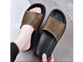 claquettes-pieds-nue-small-0