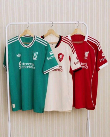 des-maillots-disponibles-big-2