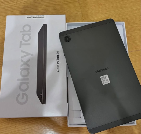 tablette-samsung-galaxy-tab-a9-big-1