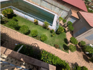 #cité_azimo_ouaga_2000 villa avec piscine a louer f5 +dependance