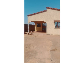Villa f3 +dependance en vente a guiguemtenga. ouaga2000 extension sud
