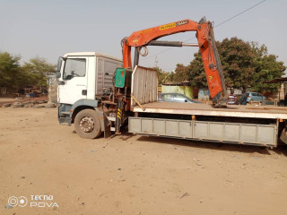 Camion grue en vente