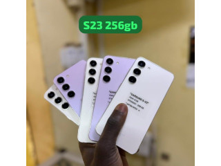 SAMSUNG S23