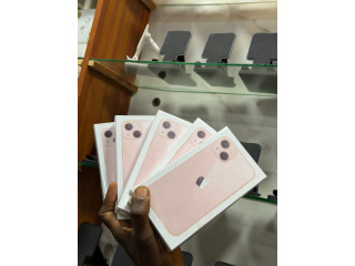 IPhone 13simple scellé authentique 128gb