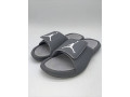 claquettes-jordane-small-0