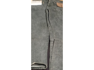 Vente de jean prêt à porter de bonne qualité